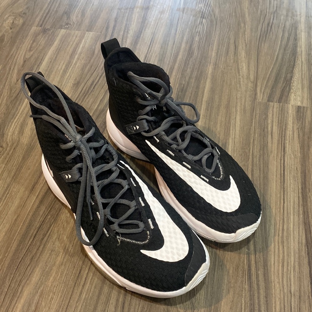 Nike Zoom Rize Basketball Shoe